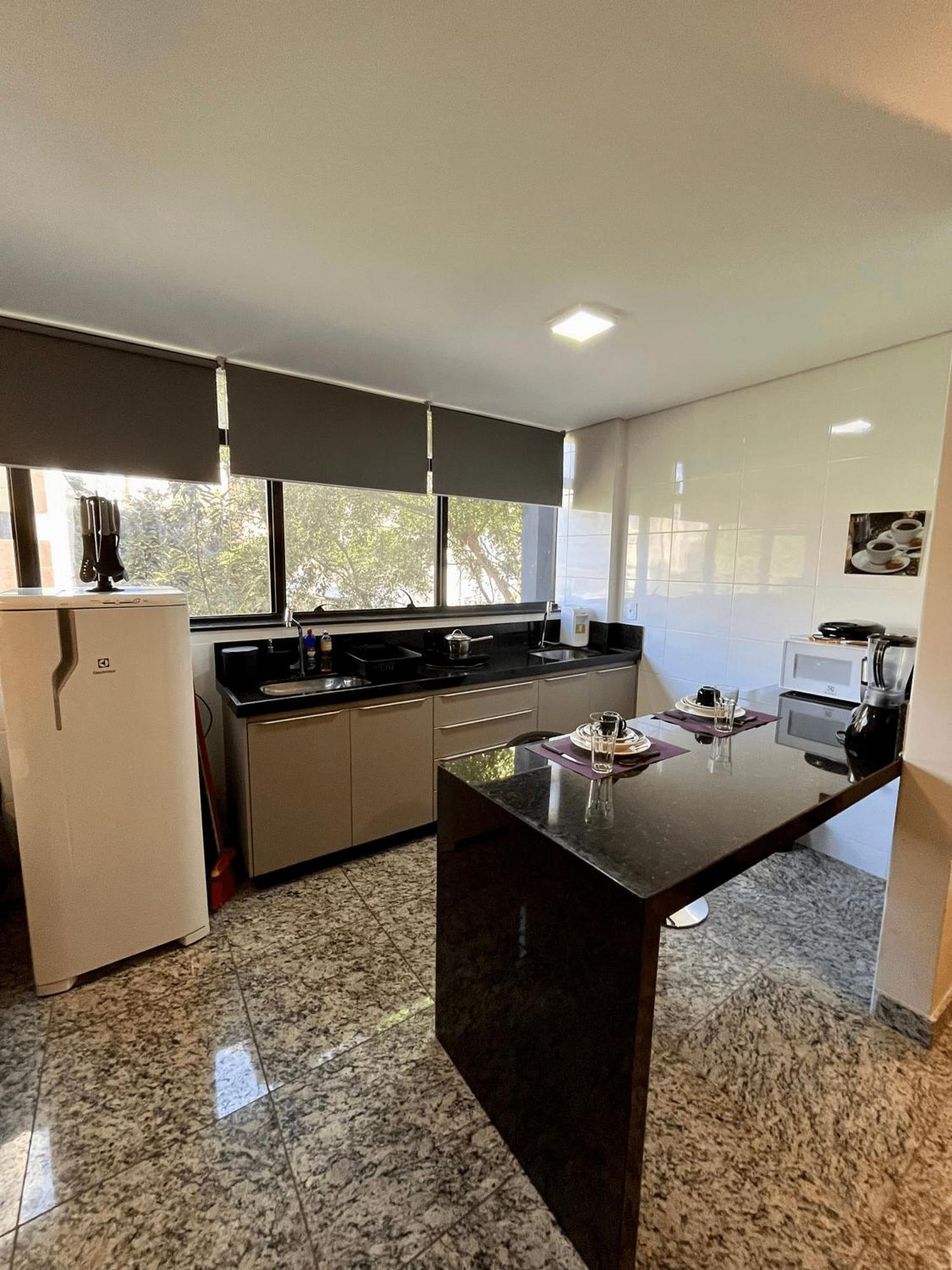 Lk Lourdes Apartment เบโลโอรีซอนชี ภายนอก รูปภาพ